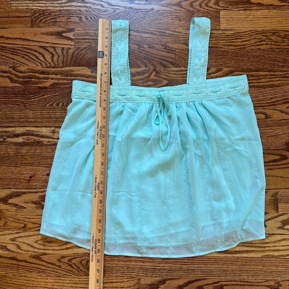 Torrid Aqua Embroidered Chiffon Crochet Lace Trim Tank Women NWT 00 M/L - Picture 3 of 6